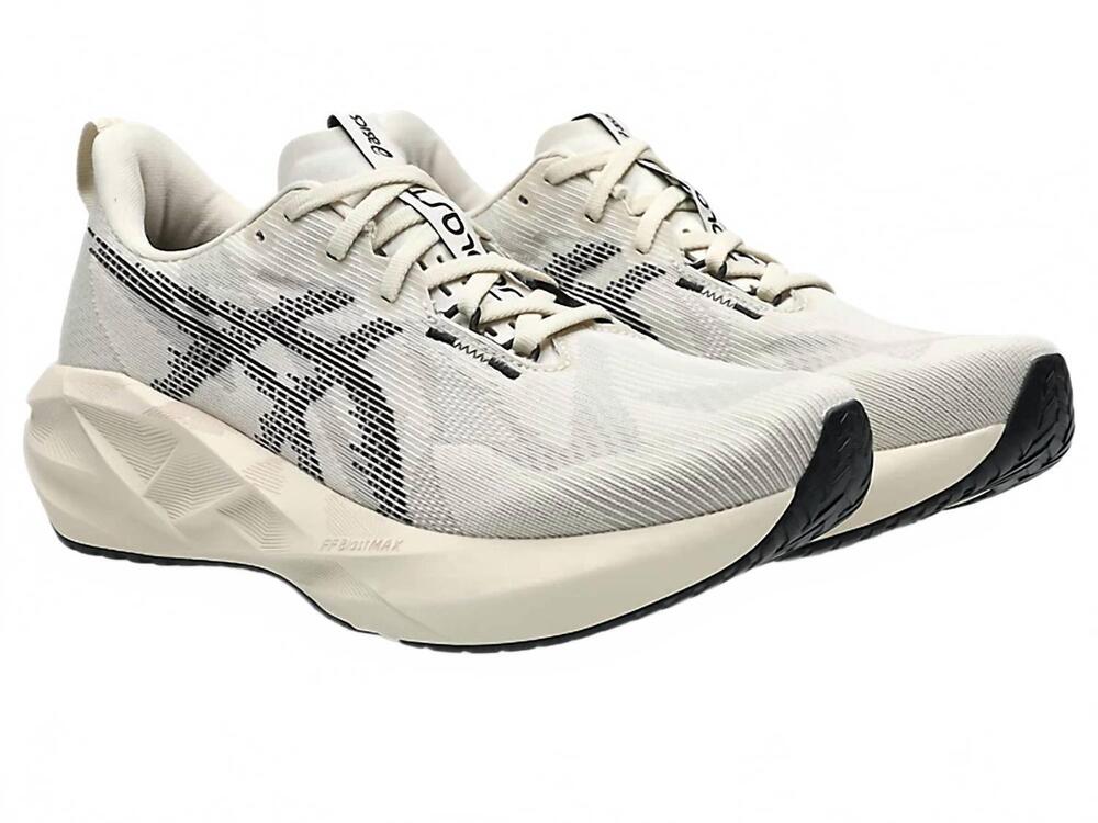 NEW ASICS men's novablast 5 shoes in oatmeal/black